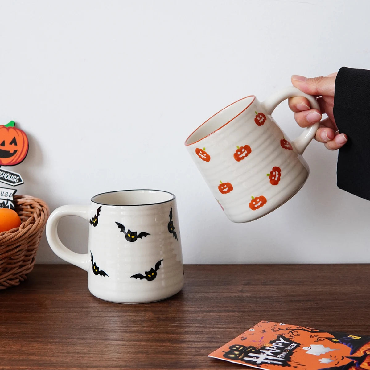 1Pc Halloween Ceramic Mug, Circle-Patterned Coffee Cup, Exquisite Pumpkin and Bat Design, Small Capacity Espresso Cup, Suitable for Home Decor, Halloween Party Cold Drink Cup, Breakfast Yogurt Oatmeal Cup, Afternoon Tea Cup, Gift Item